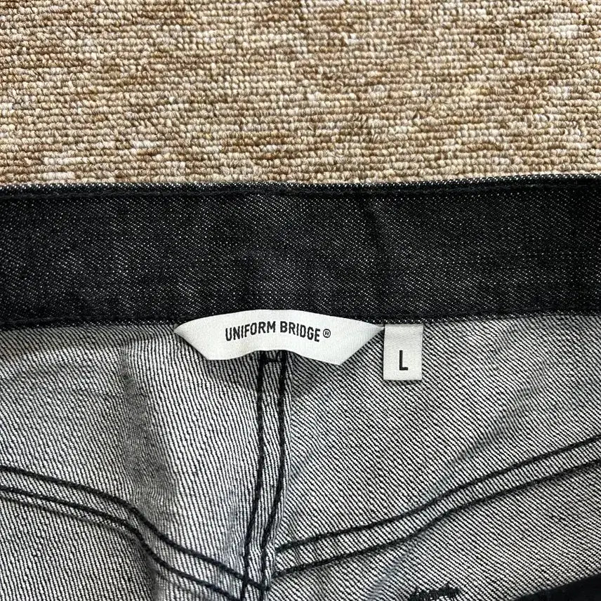 [BUNJANG] Uniform Bridge Denim Pants L Black Denim / 유니폼브릿지 데님 팬츠 L 흑청