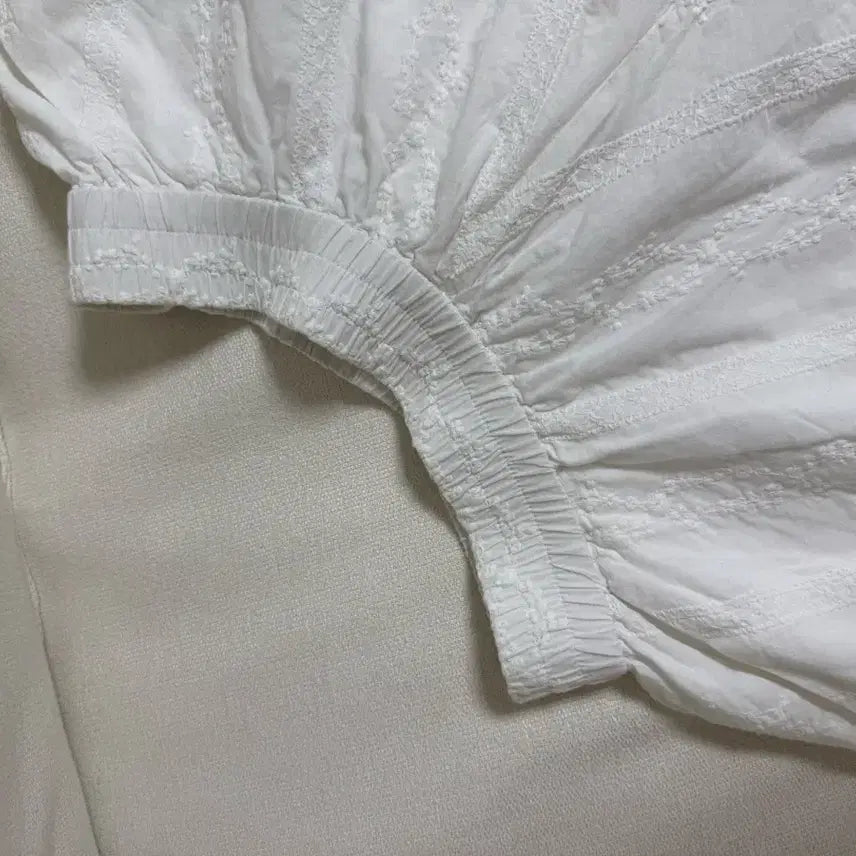 [BUNJANG] Tanat Lace Banding Shorts White / 타낫 레이스 밴딩 쇼츠 화이트