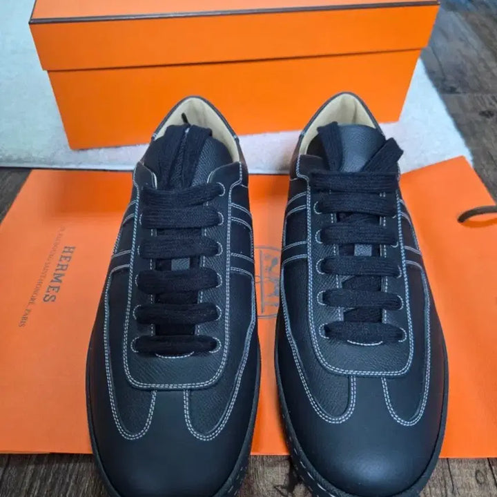 [BUNJANG] Hermès Boomerang Sneakers Black Size 43.5 / 에르메스 부메랑 스니커즈 43.5