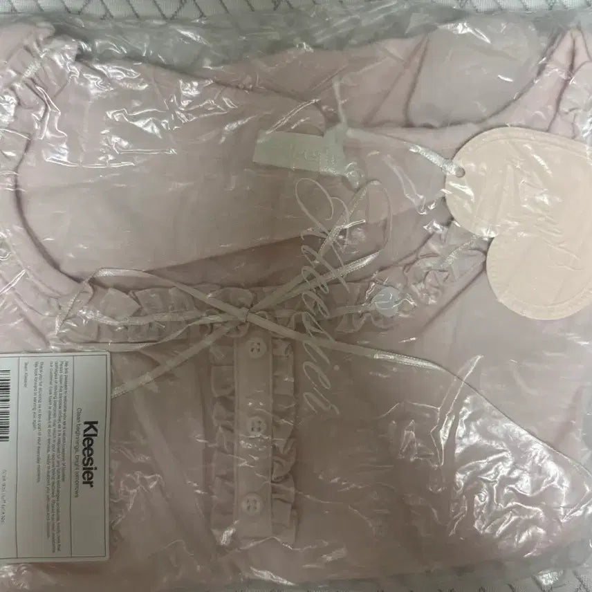 [SOLD OUT] 클리시어 로지 돌 퍼프 탑 새상품