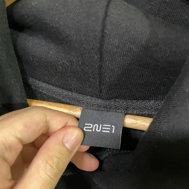 [BUNJANG] 2NE1 Black Hoodie XL Limited Edition / 2NE1 블랙 후드티 XL 한정판