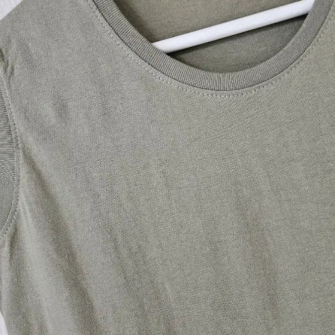 [BUNJANG] Roompecker Sleeveless Shirt / 민소매티 나시 새상품