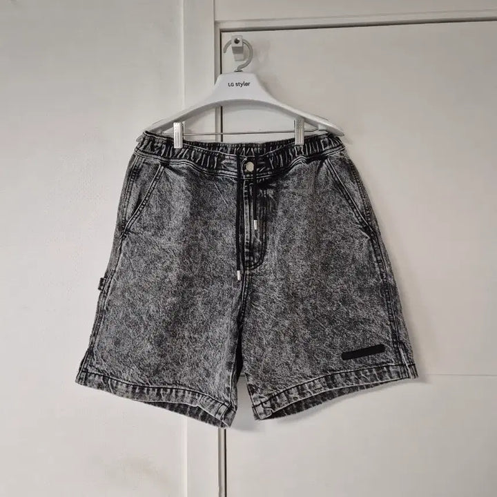 [SOLD OUT] 솔리드옴므 흑청 반바지 48(32)