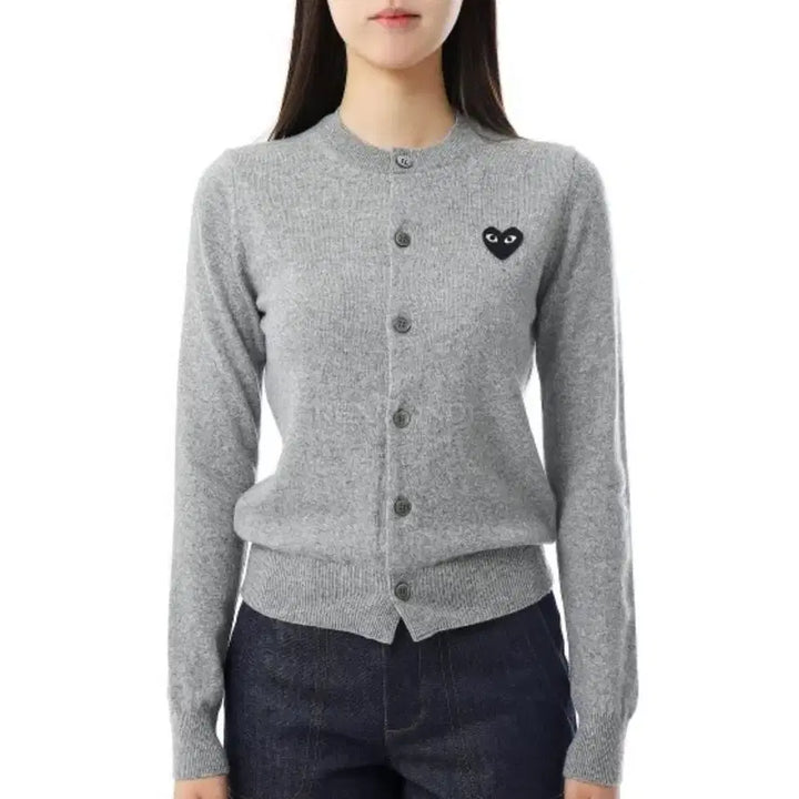 [BUNJANG] Comme des Garçons Black Heart Appliqué Wool Cardigan (Size S) / [정품] 꼼데가르송 블랙하트 와펜 울 가디건 S