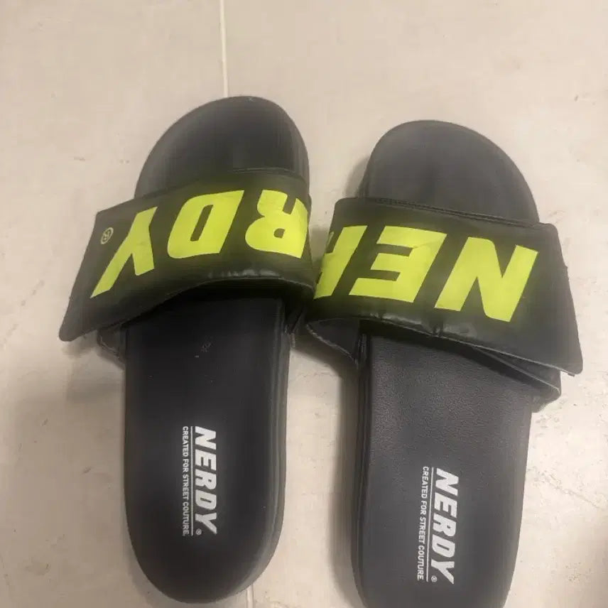 [BUNJANG] Nerdy Slippers / 널디 슬리퍼