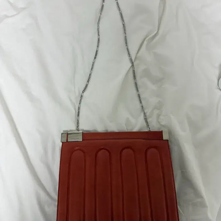 [SOLD OUT] 메종 마르지엘라 톤다운 레드 가죽 크로스백 숄더백 가방 중고