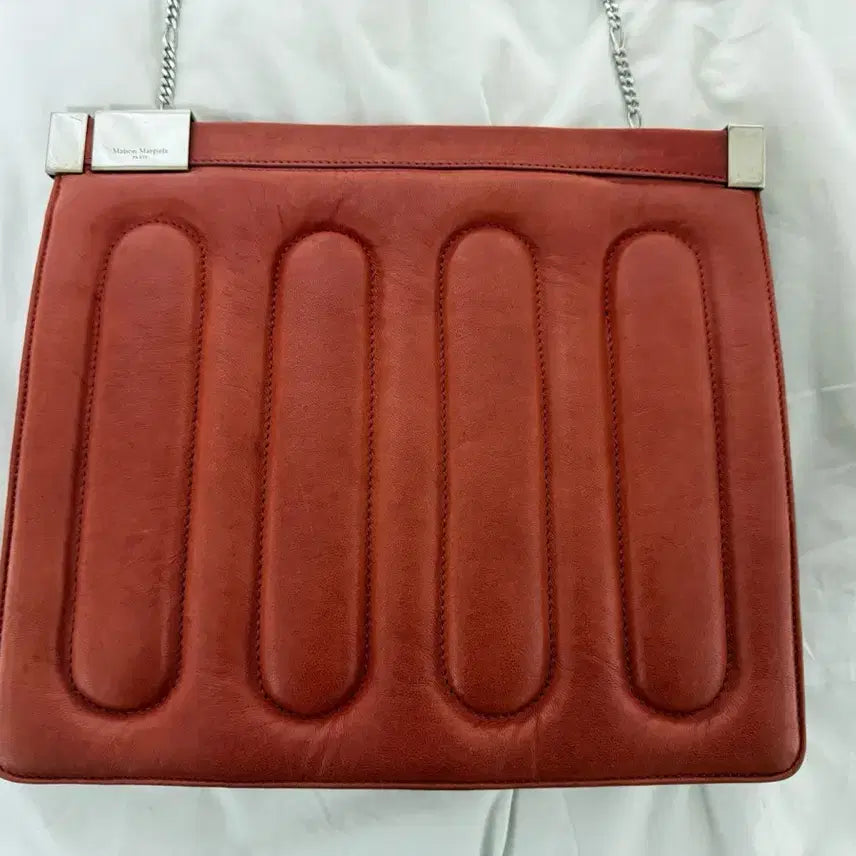 [SOLD OUT] 메종 마르지엘라 톤다운 레드 가죽 크로스백 숄더백 가방 중고