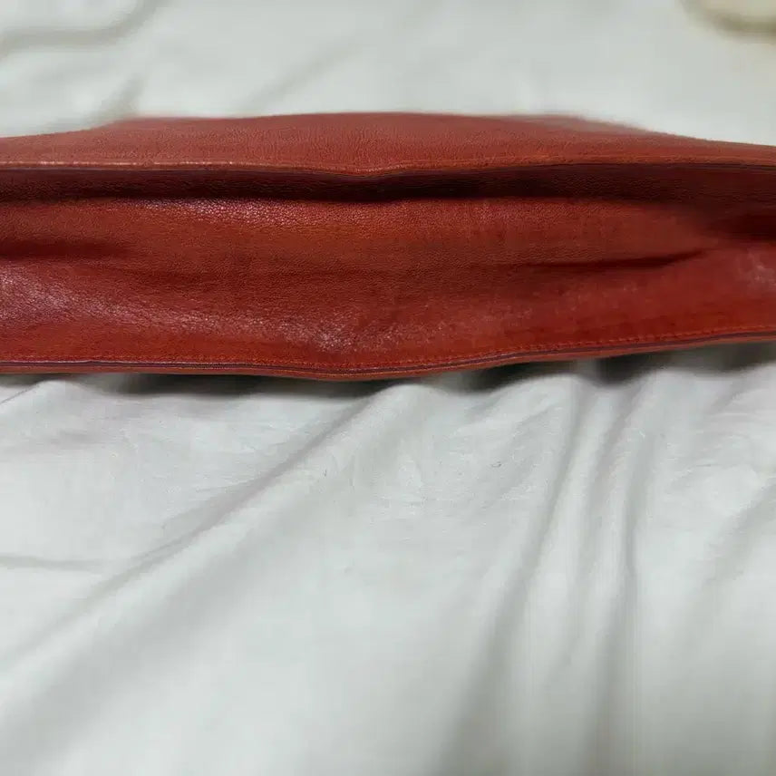 [SOLD OUT] 메종 마르지엘라 톤다운 레드 가죽 크로스백 숄더백 가방 중고