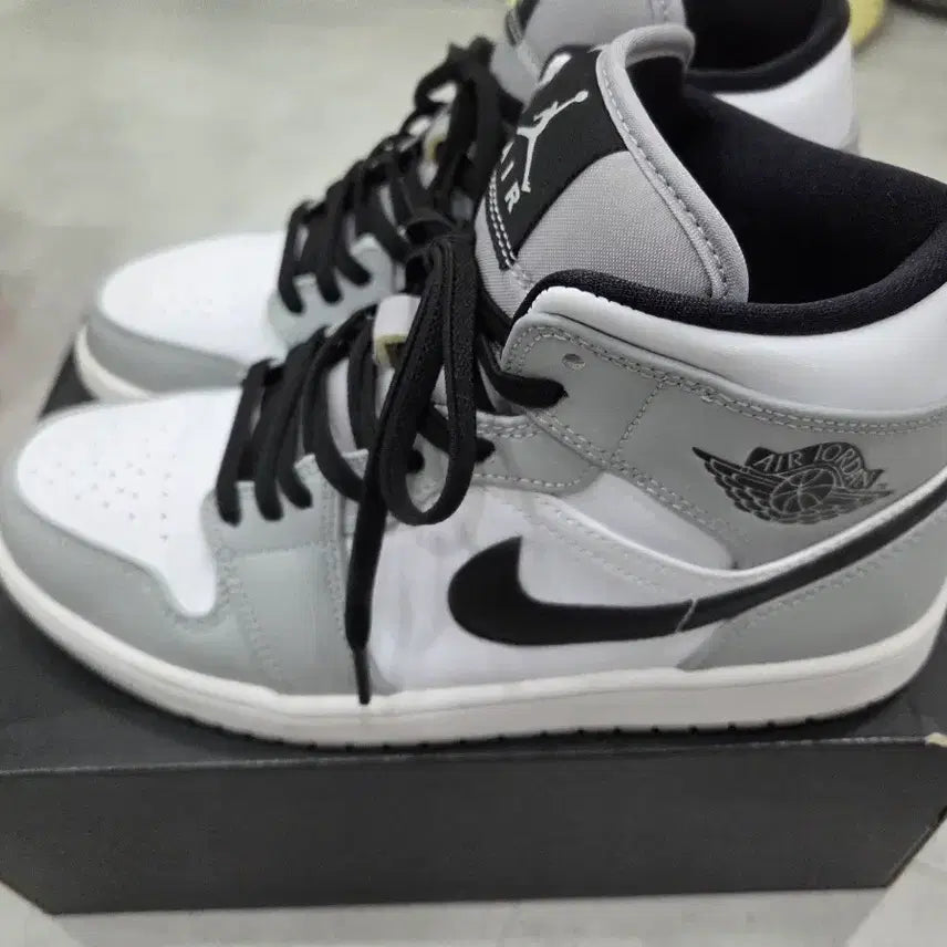 [BUNJANG] Air Jordan 1 Mid Light Smoke Grey Men&