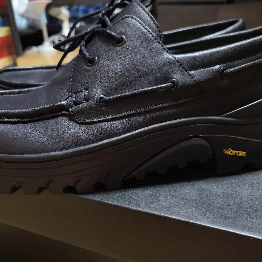 [BUNJANG] Zara Gudoonghwa Vibram Boots / 자라 구둥화 비브람 44~45 290정도 팝니다