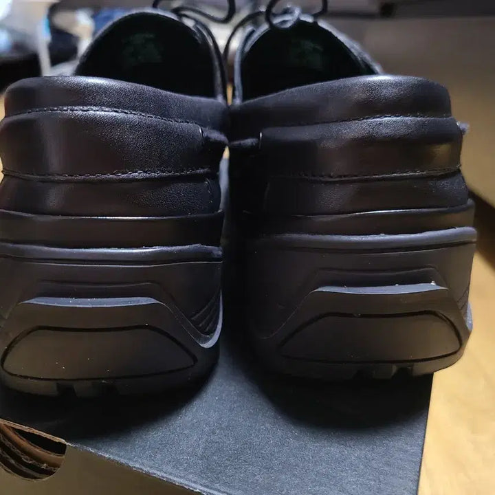 [BUNJANG] Zara Gudoonghwa Vibram Boots / 자라 구둥화 비브람 44~45 290정도 팝니다