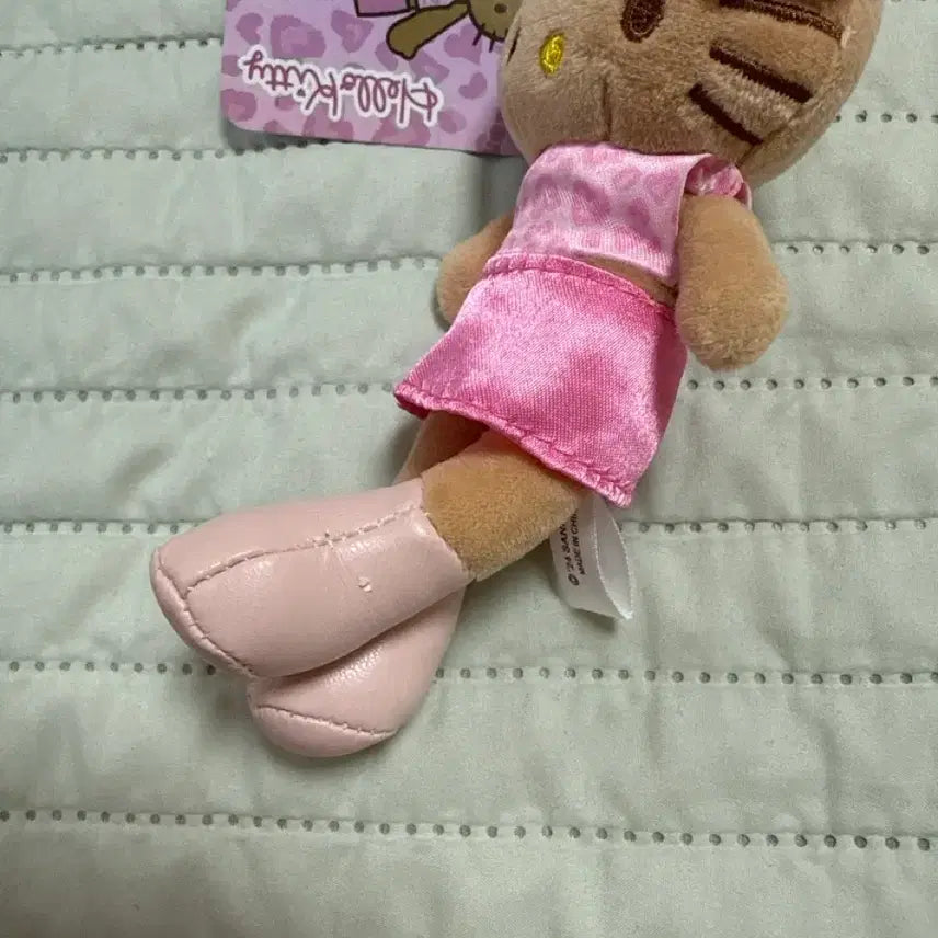 [BUNJANG] Hello Kitty Long Legs Doll Keychain New / 헬로키티 롱다리 인형키링 새상품 *발 확인 필수