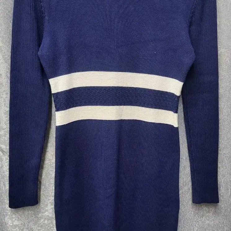 [BUNJANG] Navy White Color-block Long Sleeve Knit Dress / 네이비 화이트 배색 긴팔 니트 원피스