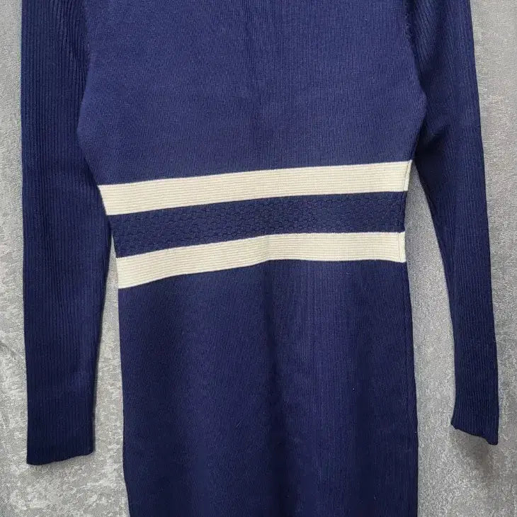[BUNJANG] Navy White Color-block Long Sleeve Knit Dress / 네이비 화이트 배색 긴팔 니트 원피스