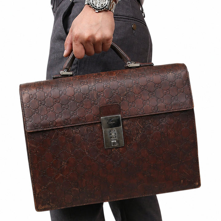 [BUNJANG] Gucci GG Embossed Leather Briefcase with Classic Lock / 구찌 GG 엠보 레더 브리프케이스 클래식 잠금