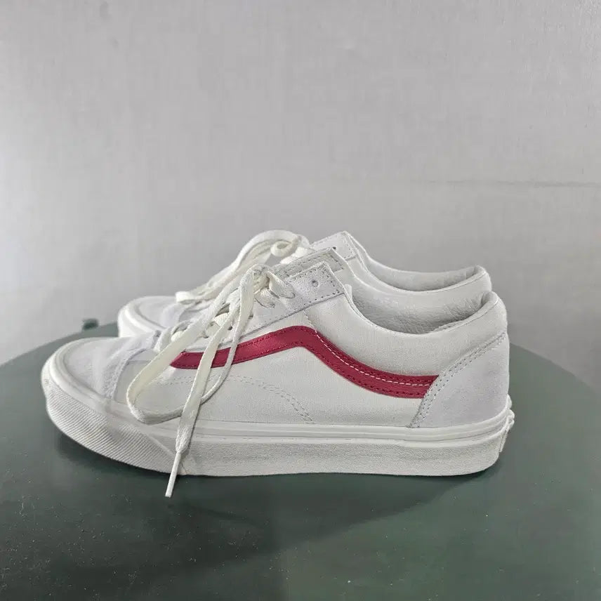 [BUNJANG] Vans Style 36 Sneakers White/Red 250mm / 250mm반스 36 화이트/레드 스니커즈  -875