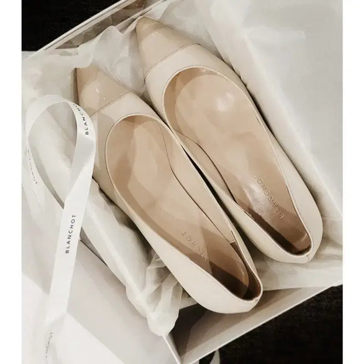 [BUNJANG] BlancShoe Half Moon Ivory Plain Heels / 블랑쇼 하프문 아이보리 플레인 220