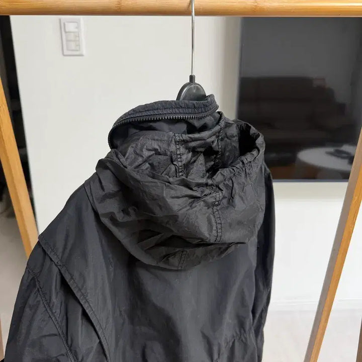 [BUNJANG] Stone Island Black Nylon Windbreaker XL / 스톤아일랜드 블랙 나일론 바람막이 XL