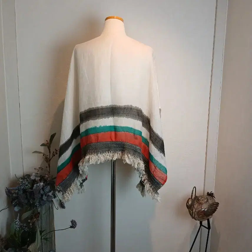 [BUNJANG] Bonomano &amp; Ferrari Linen Pancho Shawl / 이태리 명품 보나마노 앤 페라리  고급판초숄/판초/린넨판초숄/프리사이즈