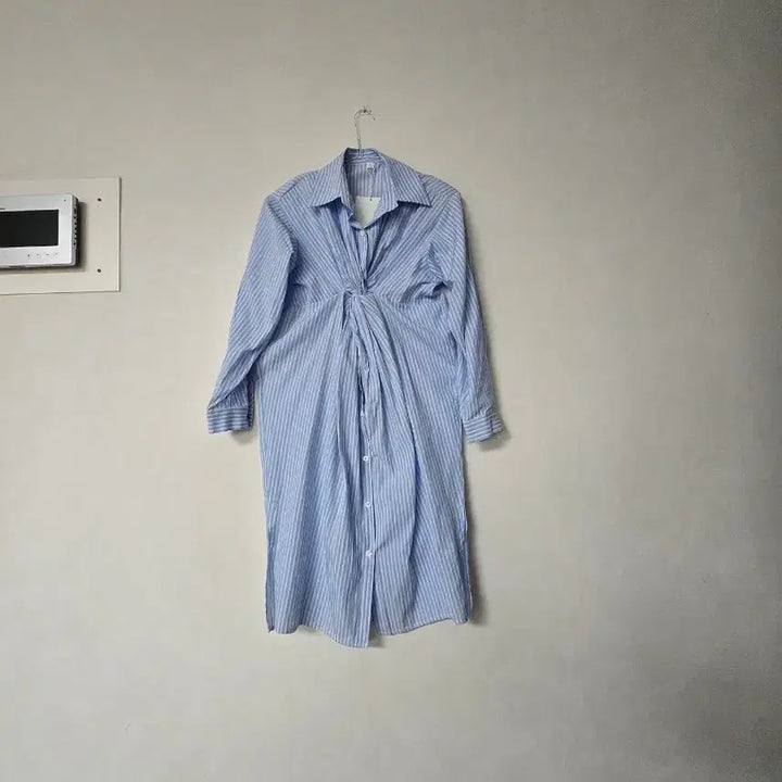 [BUNJANG] Blue Stripe Shirtdress with Shirring Detail / 스트라이프 셔츠 원피스    66