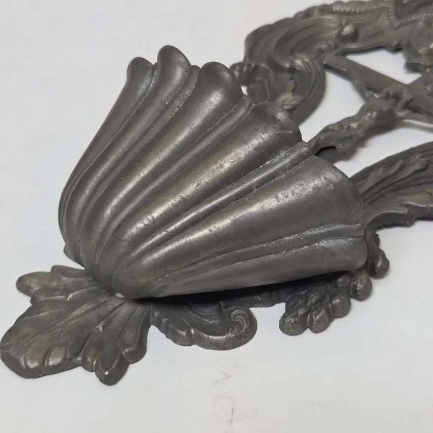 [BUNJANG] 1970s German Antique Pew Holy Water Font Catholic Sacrament / 70년대 독일 앤틱 주석 성수대 독일 가톨릭 천주교 성물