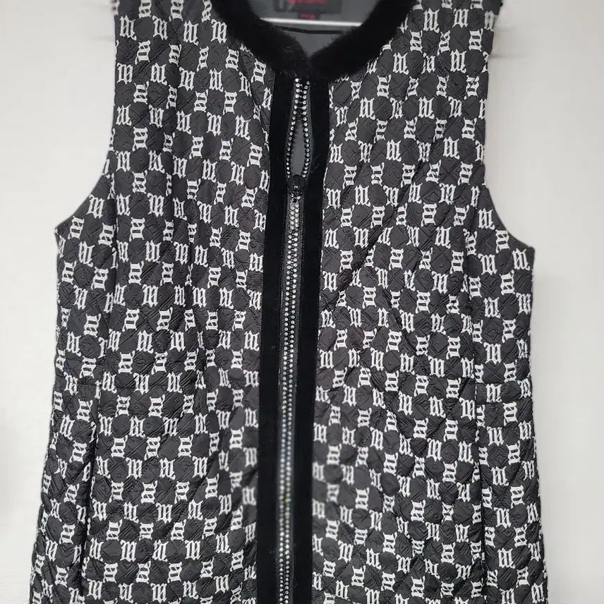 [BUNJANG] Lee Dong-woo Collection Mink Trimmed Quilting Vest / 이동우 컬렉션 밍크 트리밍 퀼팅 조끼