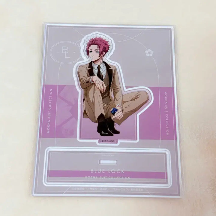 [BUNJANG] Blue Lock Sae Itoshi Mocha Suit Acrylic Stand / 블루록 이토시 사에 모카 수트 아크릴스탠드