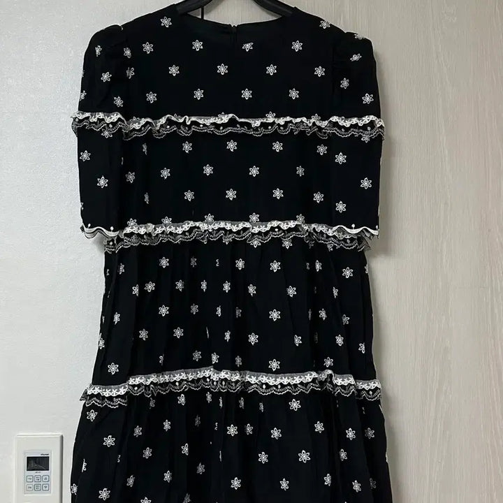 [BUNJANG] Byccini Mini Dress Black / 바이씨니 제작 인형미니 원피스 블랙