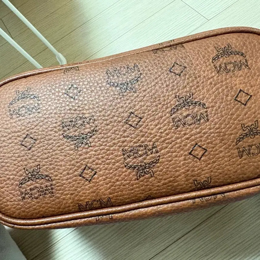 [SOLD OUT] Mcm 미디엄 쇼퍼백 에어 컬렉션