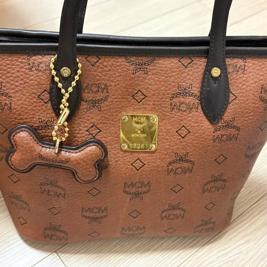 [SOLD OUT] Mcm 미디엄 쇼퍼백 에어 컬렉션