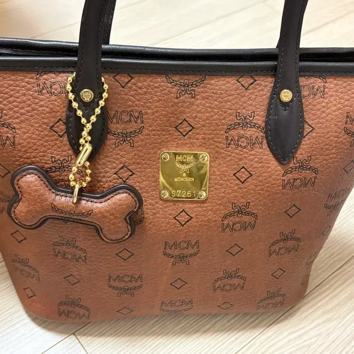 [SOLD OUT] Mcm 미디엄 쇼퍼백 에어 컬렉션