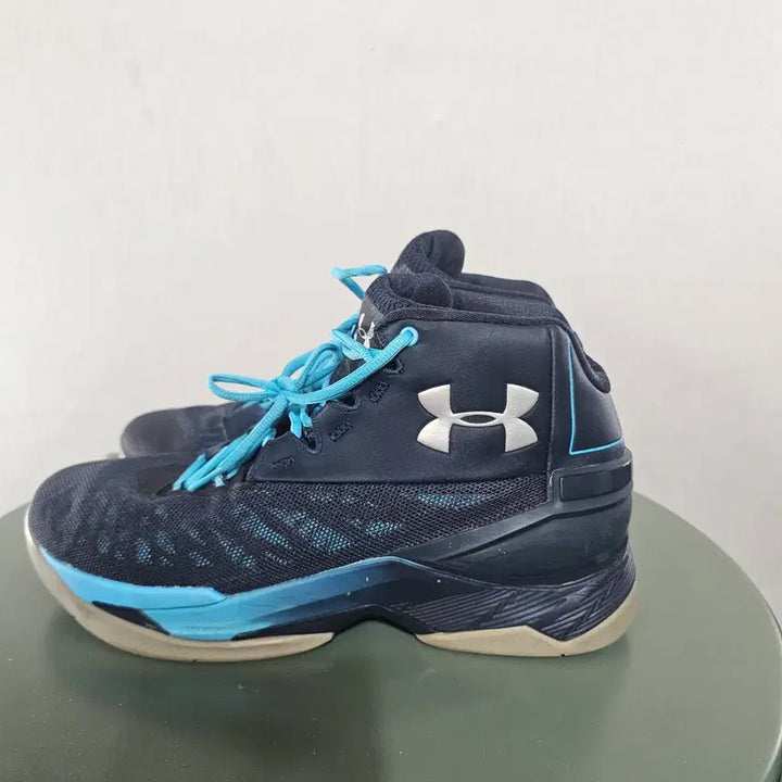 [BUNJANG] Under Armour Longshot Basketball Shoes Navy/Blue - Size 280 / 280언더아머 보이스롱샷 농구화 네이비/블루 -881