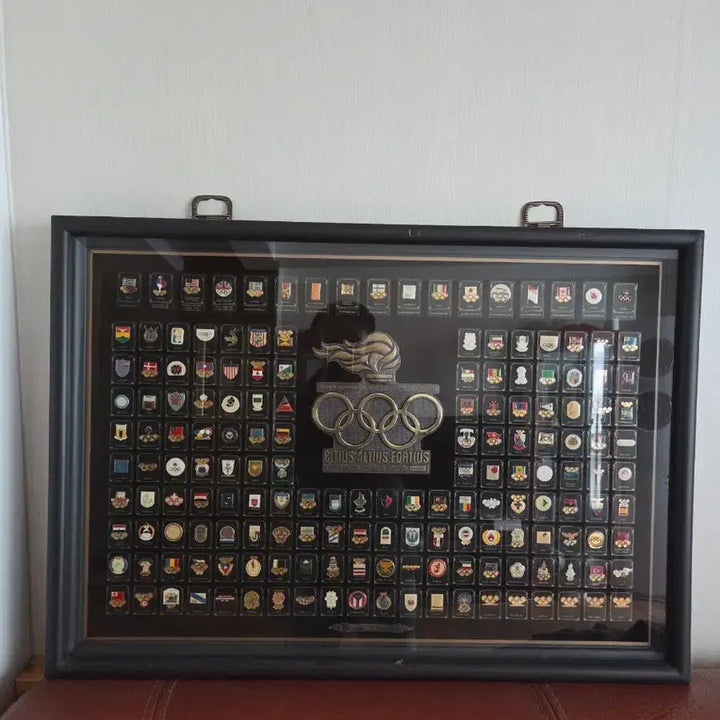 [BUNJANG] Olympic Commemorative Pin Badge Frame Set / 올림픽 기념 핀뱃지 액자 세트