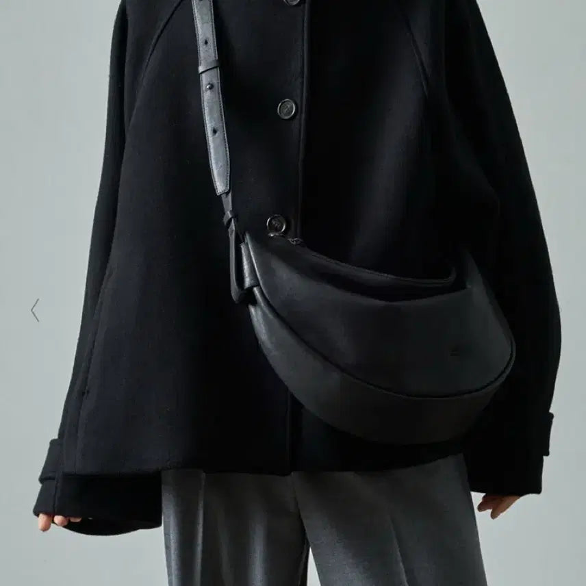 [SOLD OUT] 파사드 패턴 스티브 백