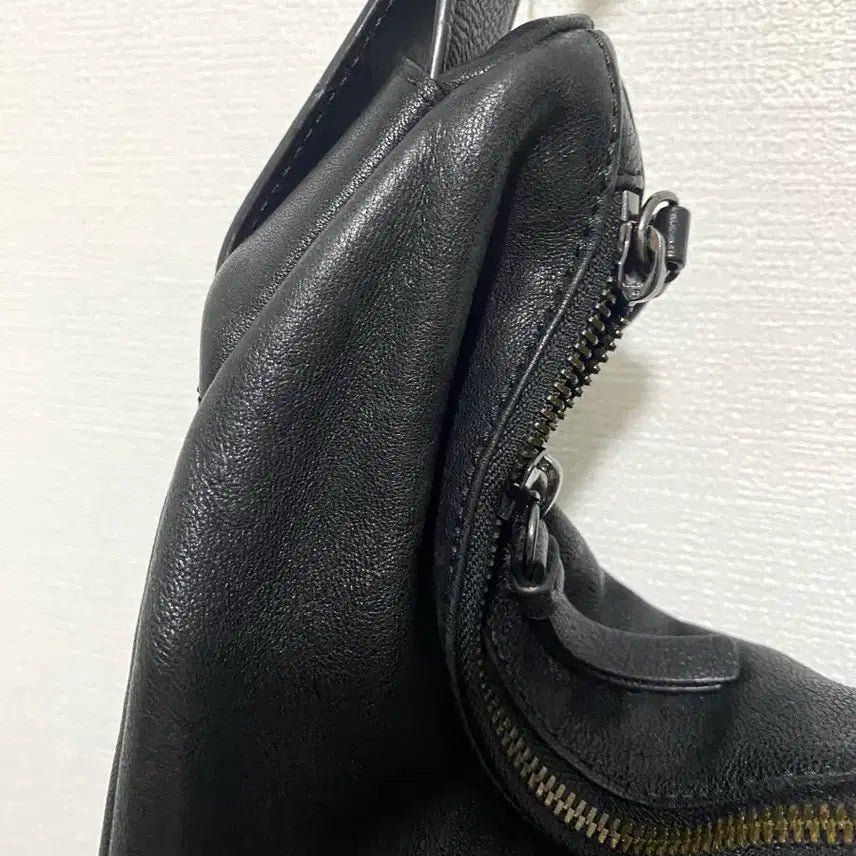 [SOLD OUT] 파사드 패턴 스티브 백