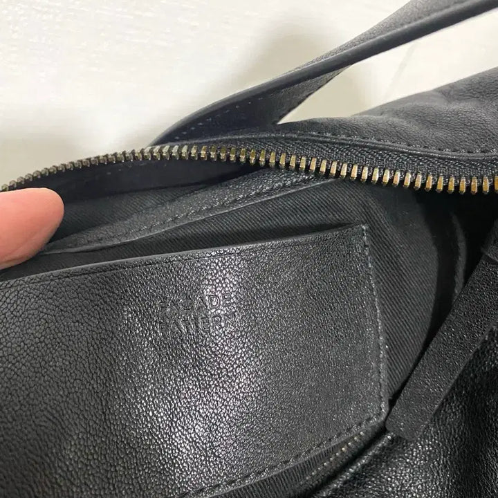 [SOLD OUT] 파사드 패턴 스티브 백