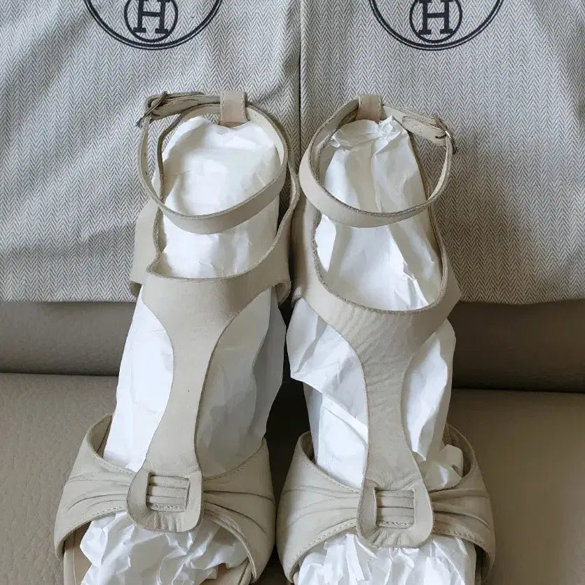 [BUNJANG] Hermes Genuine Leather Wedge Heel Sandals / HERMES 에르메스 정품 여성 구두 램스킨 웨지힐 샌들