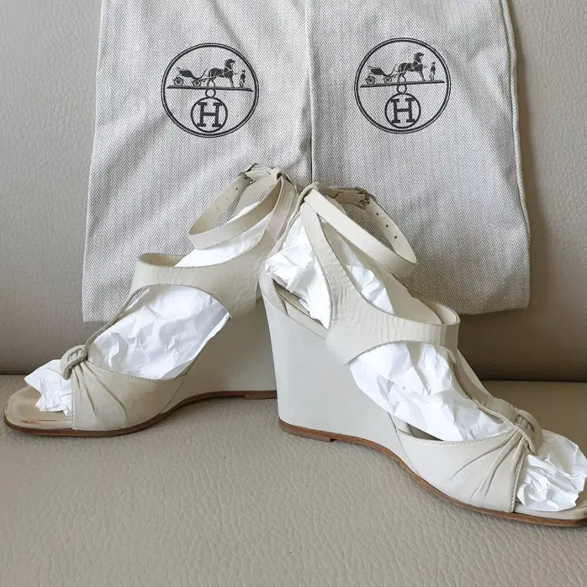[BUNJANG] Hermes Genuine Leather Wedge Heel Sandals / HERMES 에르메스 정품 여성 구두 램스킨 웨지힐 샌들