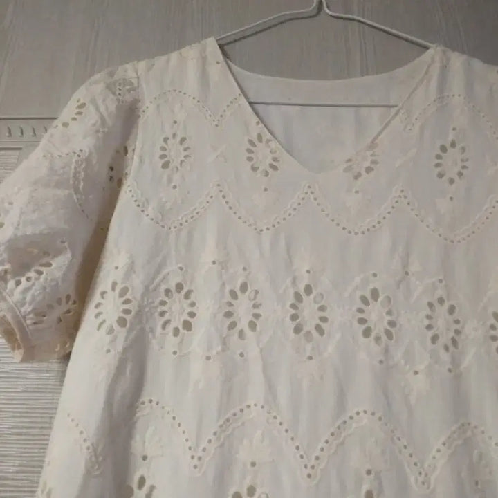 [BUNJANG] Ivory Punching Long Dress / 아이보리 펀칭 롱원피스