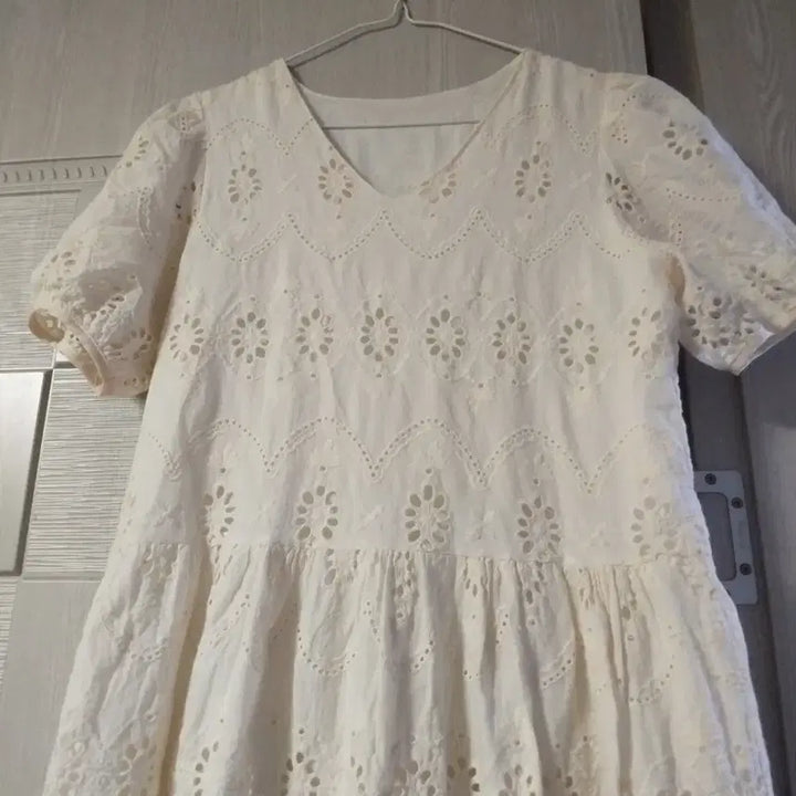 [BUNJANG] Ivory Punching Long Dress / 아이보리 펀칭 롱원피스