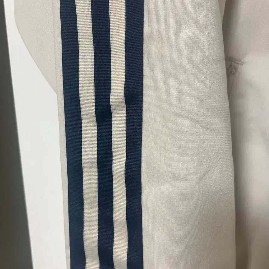 [SOLD OUT] 아디다스 오리지널스 베켄바우어 트랙 탑 블리스