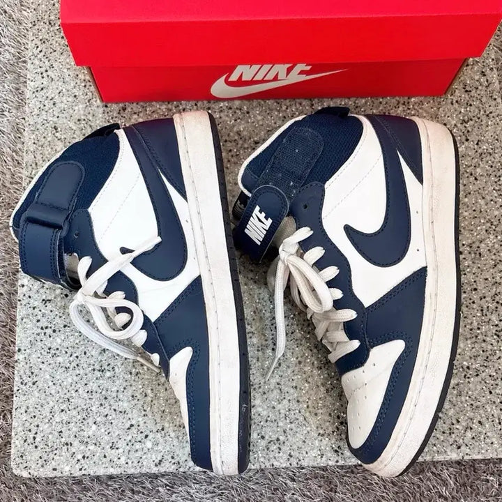 [BUNJANG] Nike Court Borough Mid 2 White/Blue GS UK 3.5 / 나이키 코트 버로우 미드2 화이트/블루