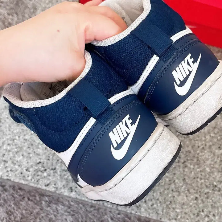 [BUNJANG] Nike Court Borough Mid 2 White/Blue GS UK 3.5 / 나이키 코트 버로우 미드2 화이트/블루