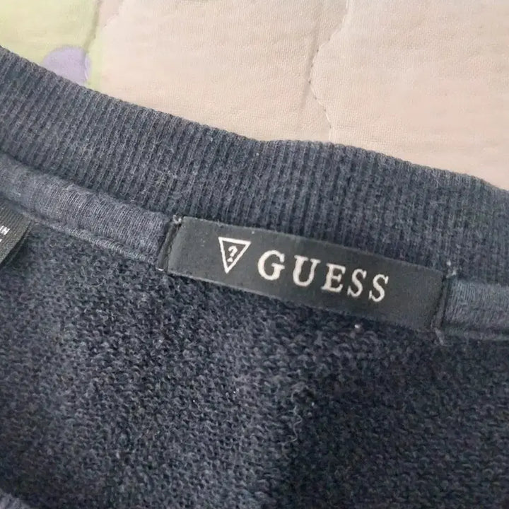 [BUNJANG] Guess California Sweatshirt Black / 게스 캘리포니아 맨투맨 블랙