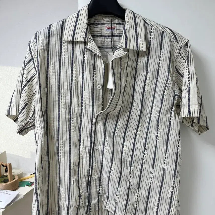 [BUNJANG] Outstanding 25ss Open Collar Shirt L / 아웃스탠딩 26ss 신상 반팔셔츠