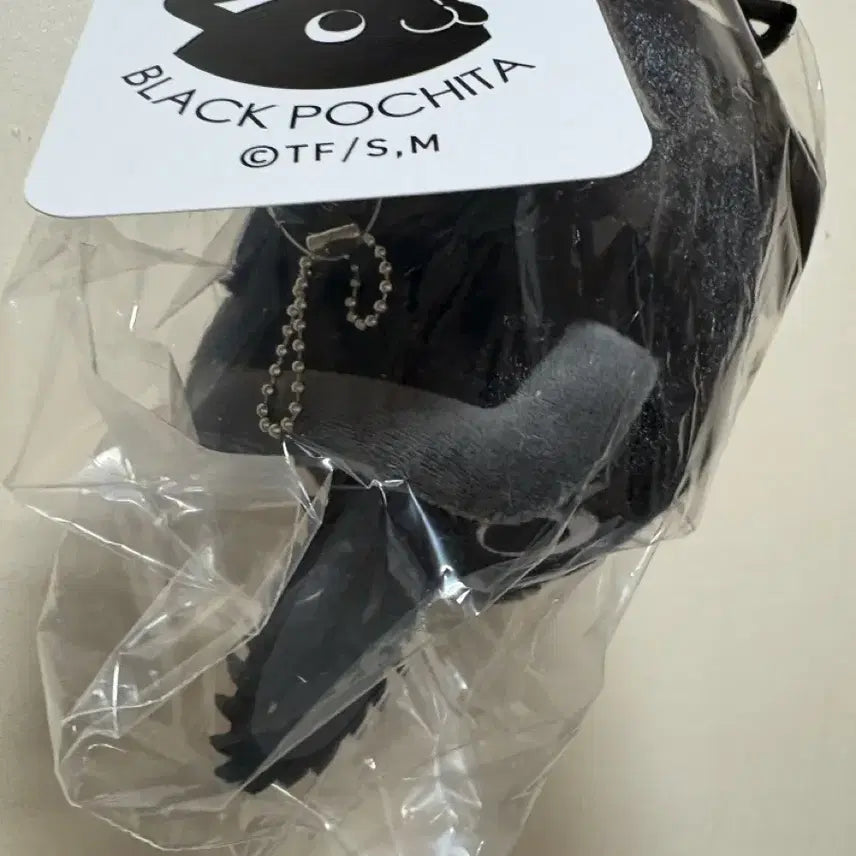 [SOLD OUT] 체인소맨 플라자 오리지널 블랙 포치타 마스코트 볼체인
