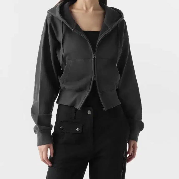 [SOLD OUT] 무신사 스탠다드 우먼즈 크롭 후드 집업