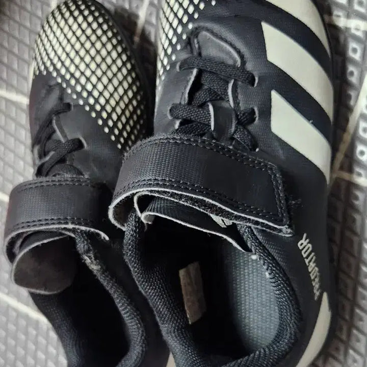[BUNJANG] Adidas Football Boots / 아디다스 축구화 200
