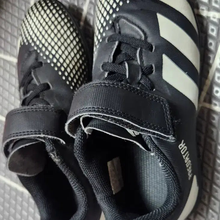 [BUNJANG] Adidas Football Boots / 아디다스 축구화 200