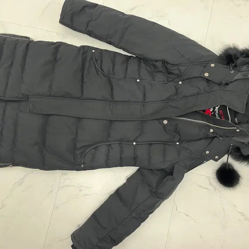 [BUNJANG] Moose Knuckles Suskatchuwan Black Fur Long Padding Women&